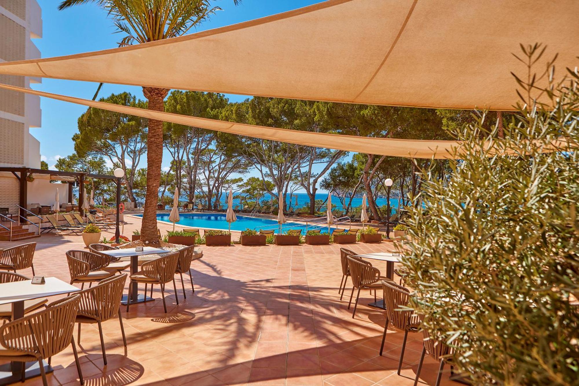 Universal Hotel Lido Park & Spa Peguera Bagian luar foto
