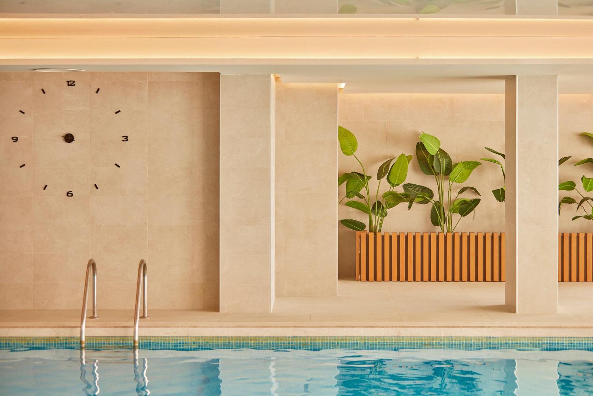 Universal Hotel Lido Park & Spa Peguera Bagian luar foto